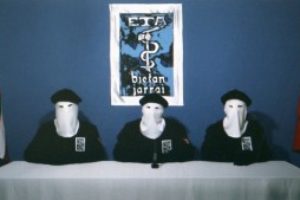 baskiska terrorgruppen ETA -Baskernas hämnd- för ett fritt Baskien