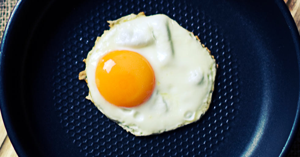 Stekta ägg Recept -hur man steker ägg 