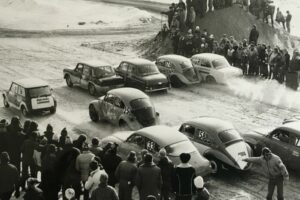 Bilsport: Från Tidiga Tävlingar till Enastående Förare