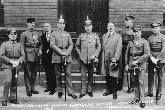 # Spionen i Uniform – München 1918
